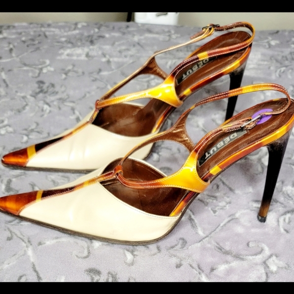 Shoes - Picture 2 of 3